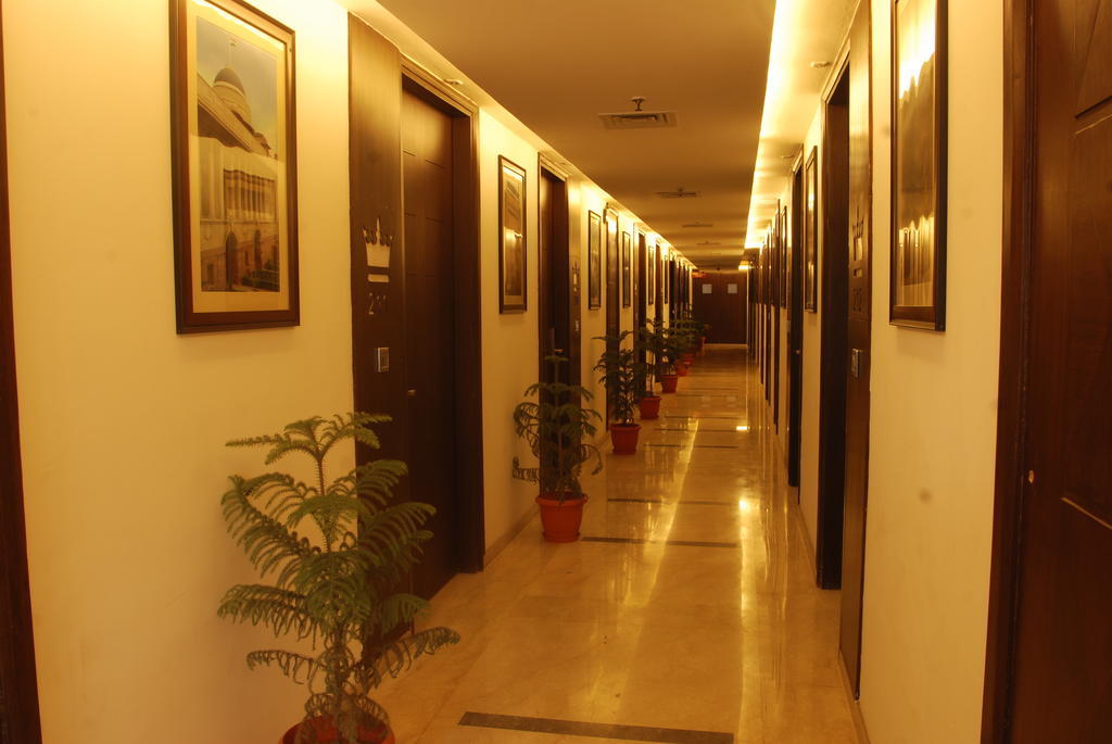 Hotel Pluto'S New Delhi Exterior photo