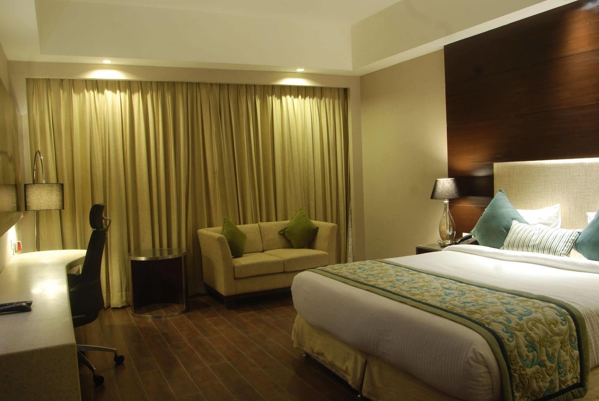 Hotel Pluto'S New Delhi Exterior photo
