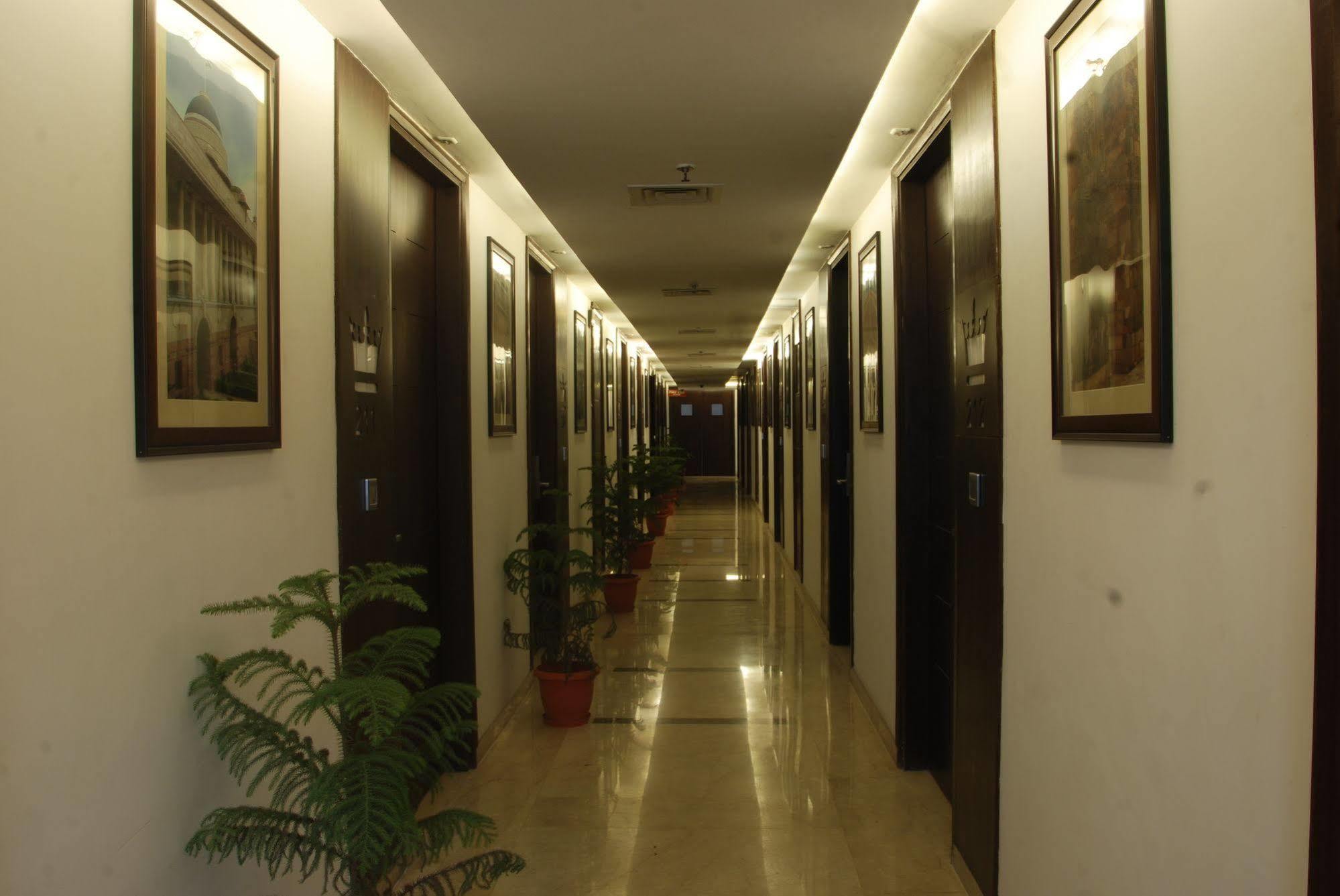 Hotel Pluto'S New Delhi Exterior photo